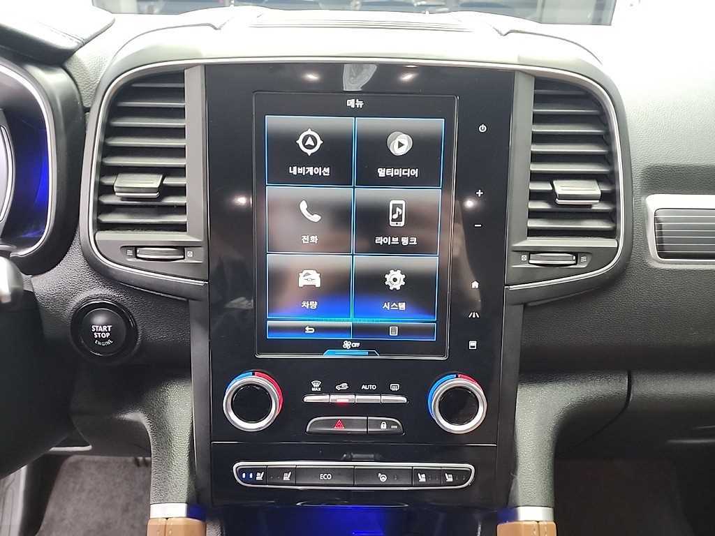 SAMSUNG QM6 - Vista 10