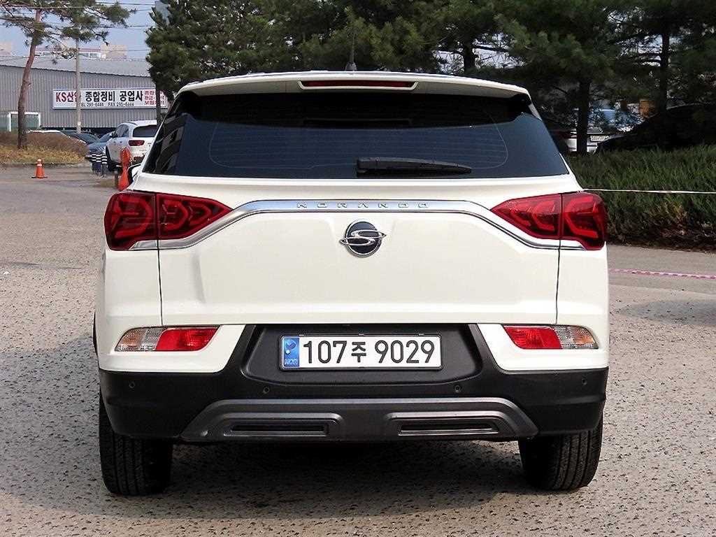 Ssangyong Korando - Vista 4