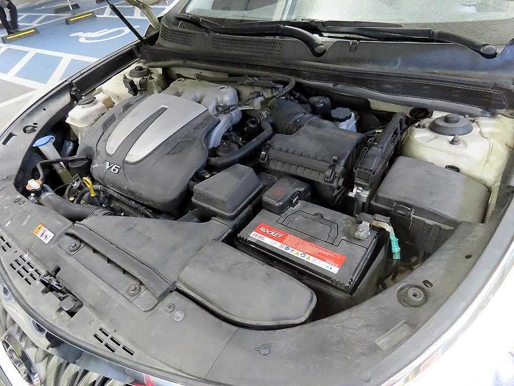 HYUNDAI Grandeur 2015 Blanco - Importación desde Corea - HF Imports Iquique - Foto 19