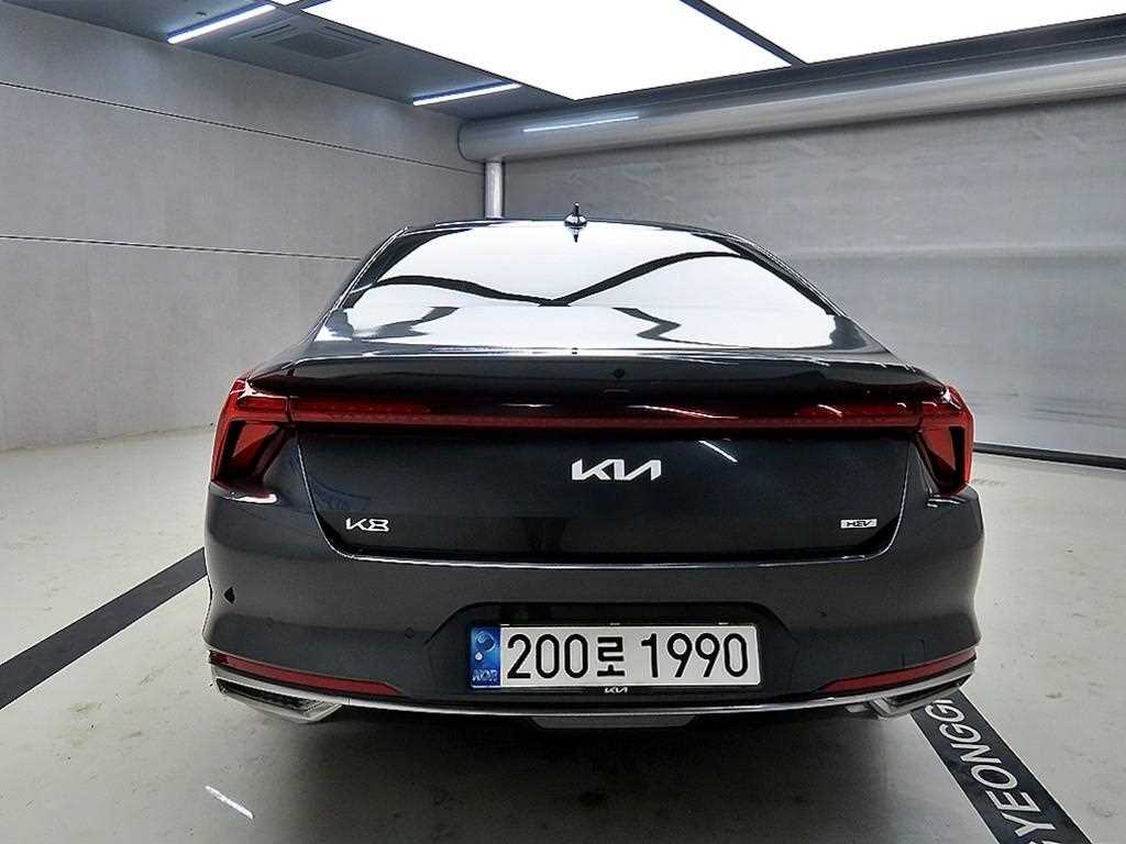 KIA K8 - Vista 3