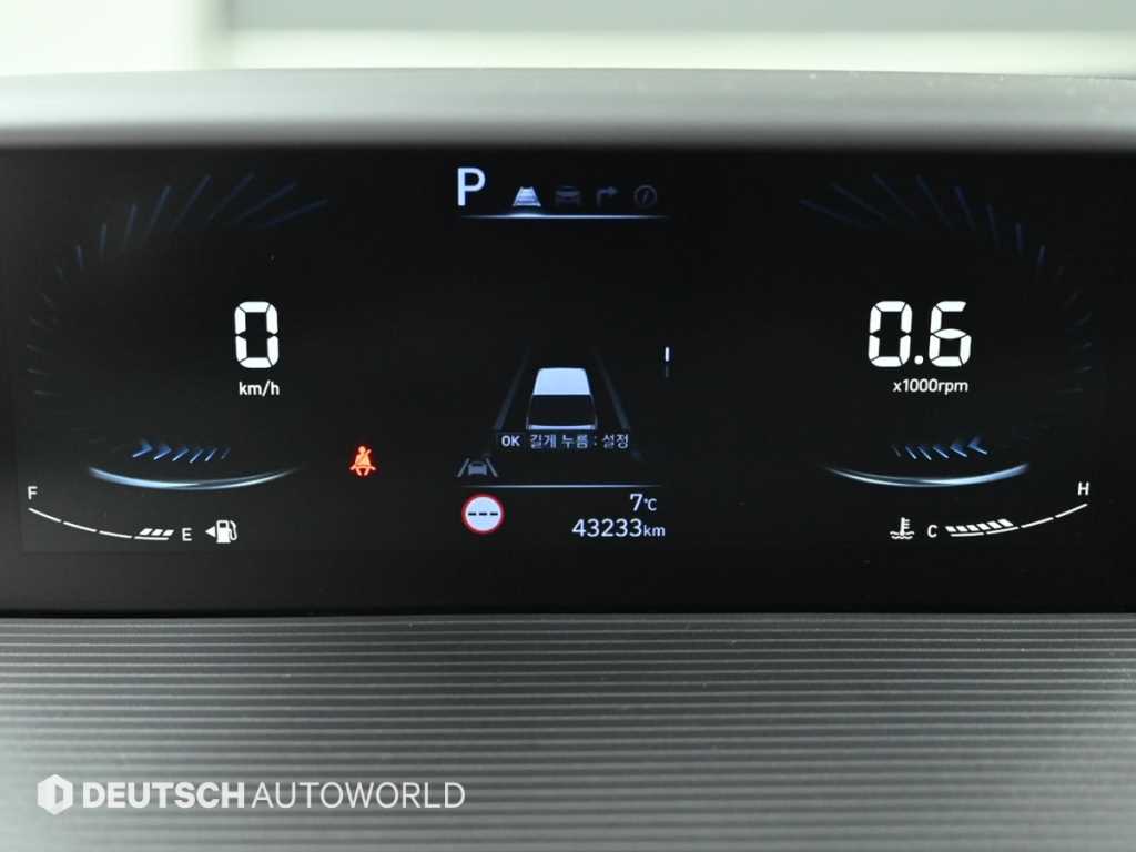 HYUNDAI Staria - Vista 8