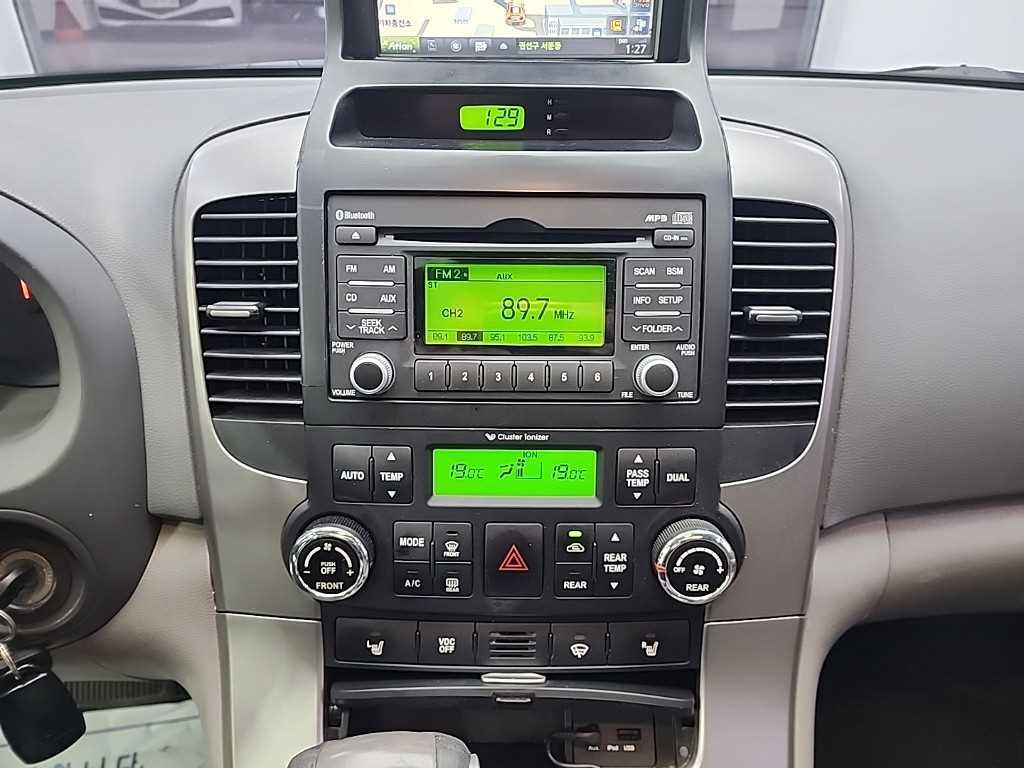 KIA Carnival - Vista 10