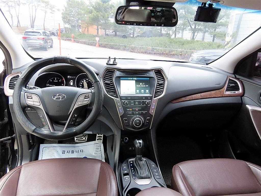 HYUNDAI Maxcruz - Vista 7