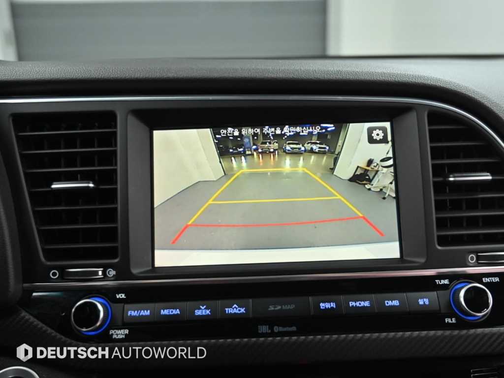 HYUNDAI Avante 2017 Blanco - Importación desde Corea - HF Imports Iquique - Foto 15