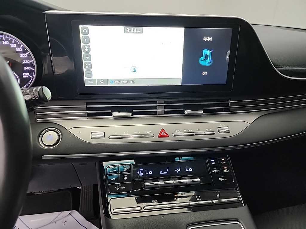 HYUNDAI Grandeur - Vista 10