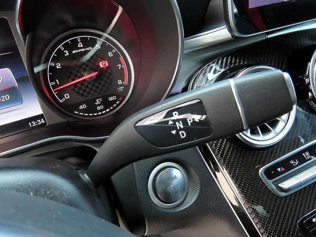 Mercedes Benz GLC Class - Vista 10