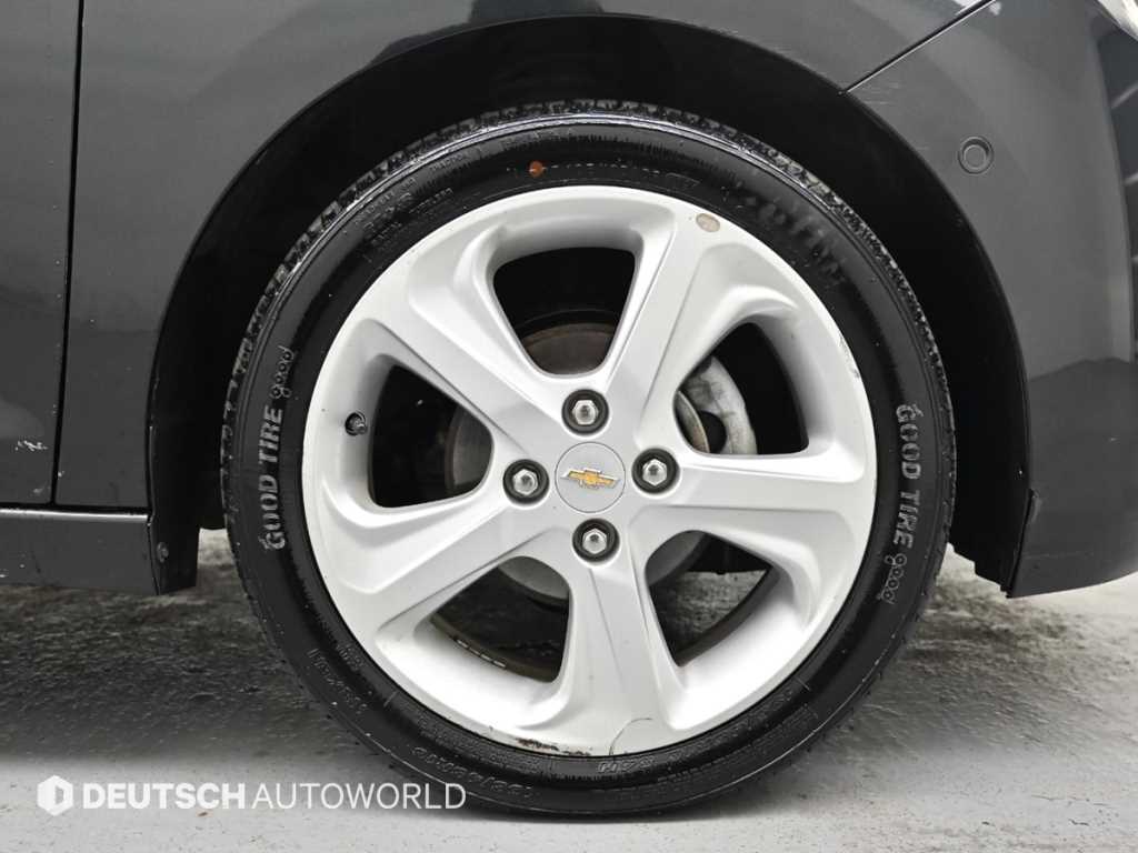 Chevrolet Spark - Vista 5