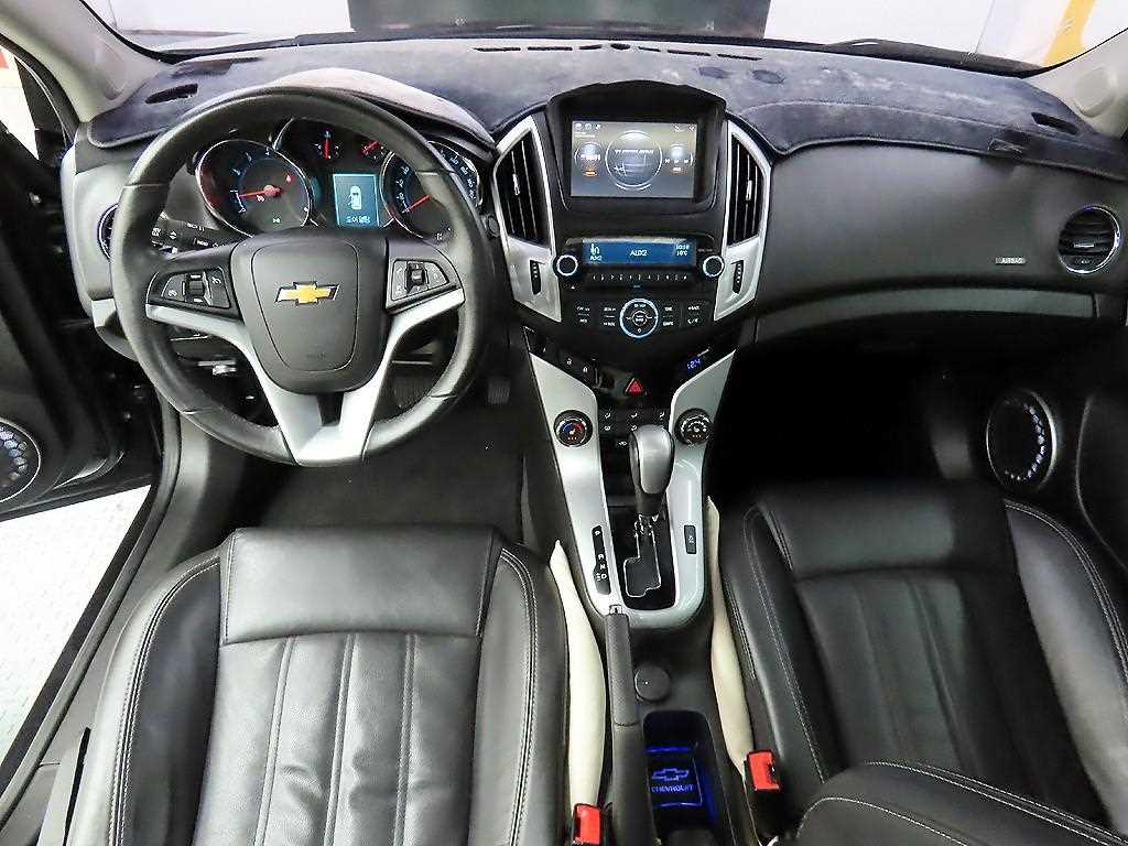 Chevrolet Cruise - Vista 7