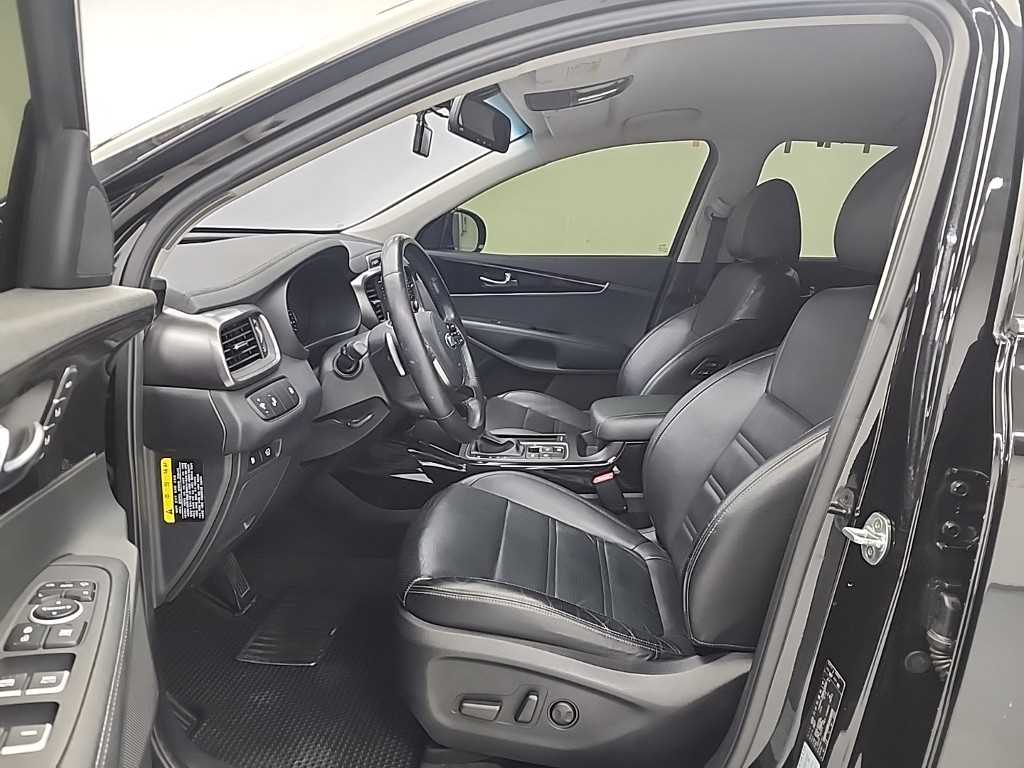 KIA Sorento - Vista 11