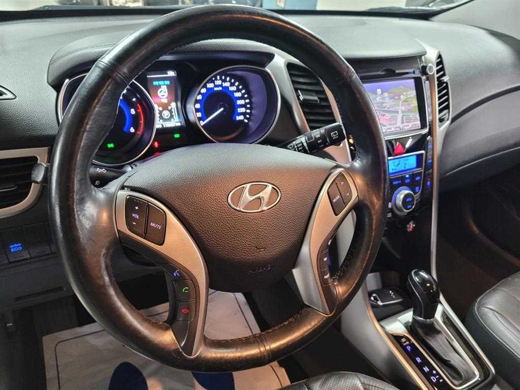 HYUNDAI i30 2014 Plateado - Importación desde Corea - HF Imports Iquique - Foto 14