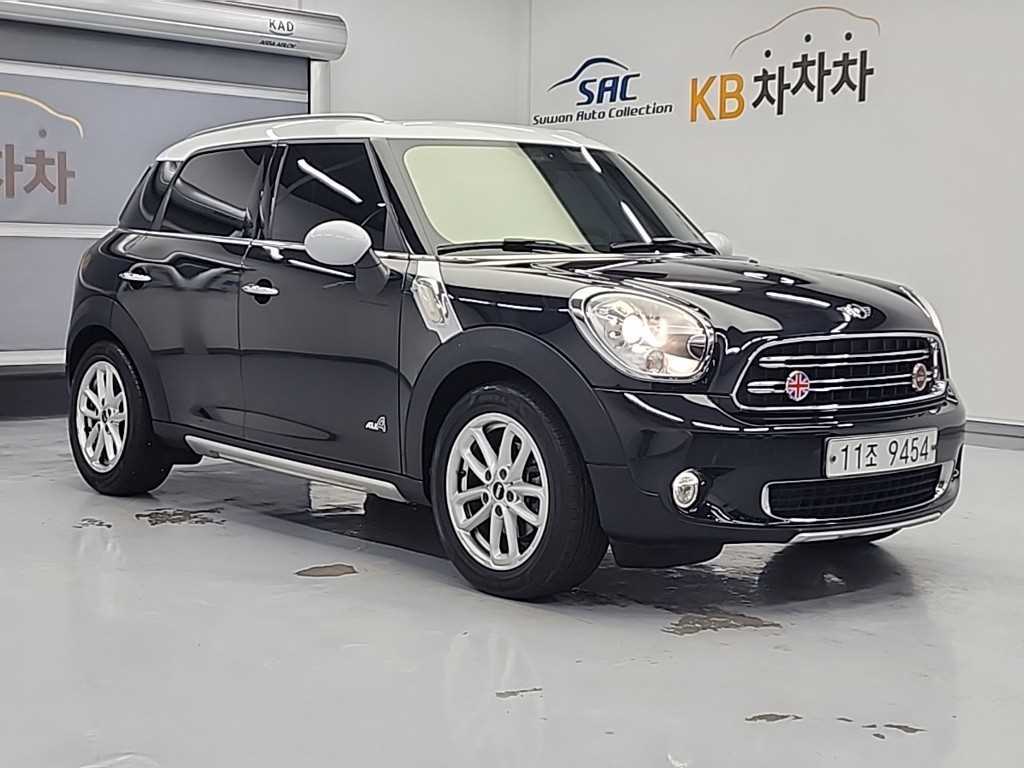 Mini Countryman - Vista 4