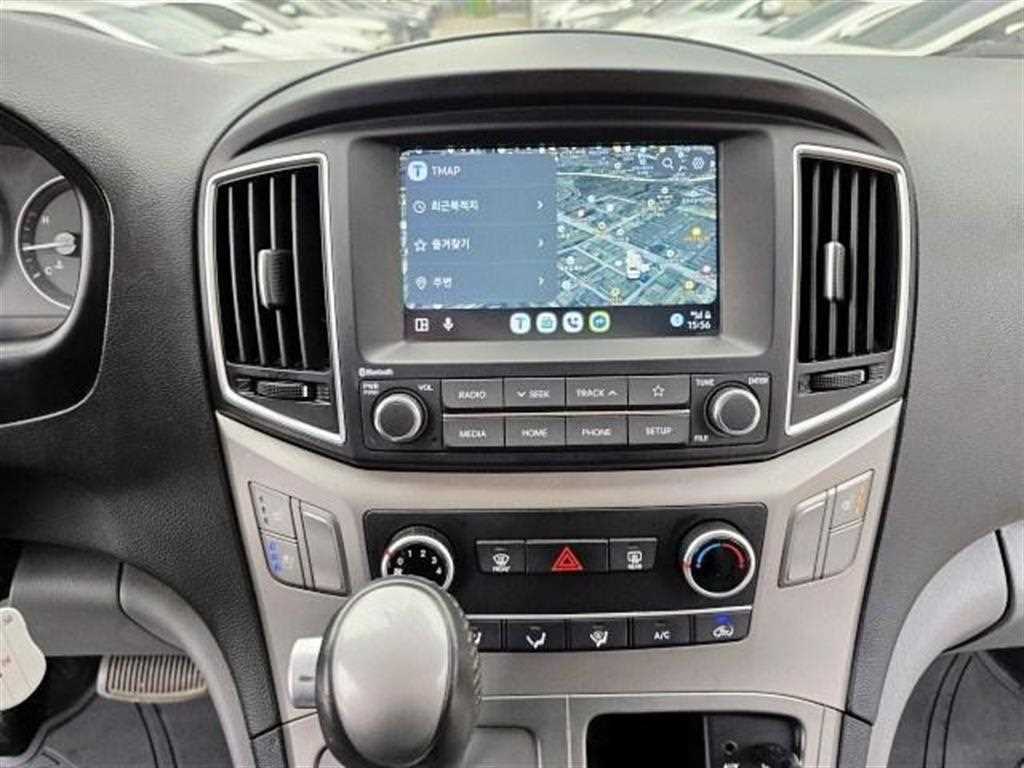 HYUNDAI Starex - Vista 11