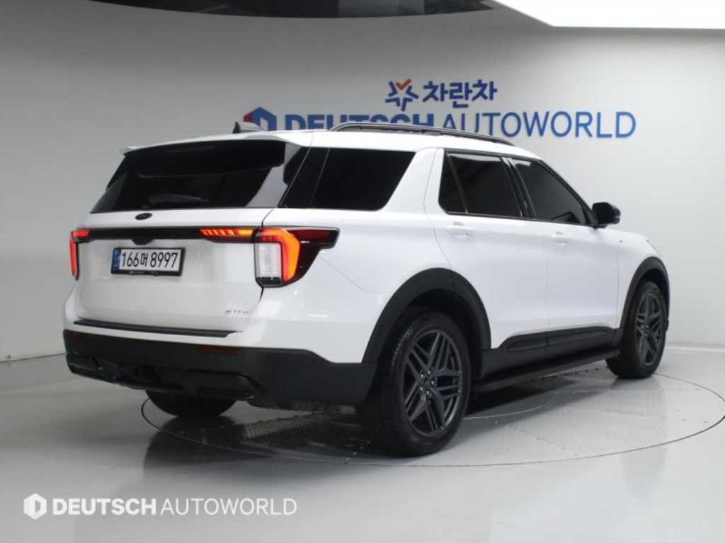 Ford Explorer - Vista 2