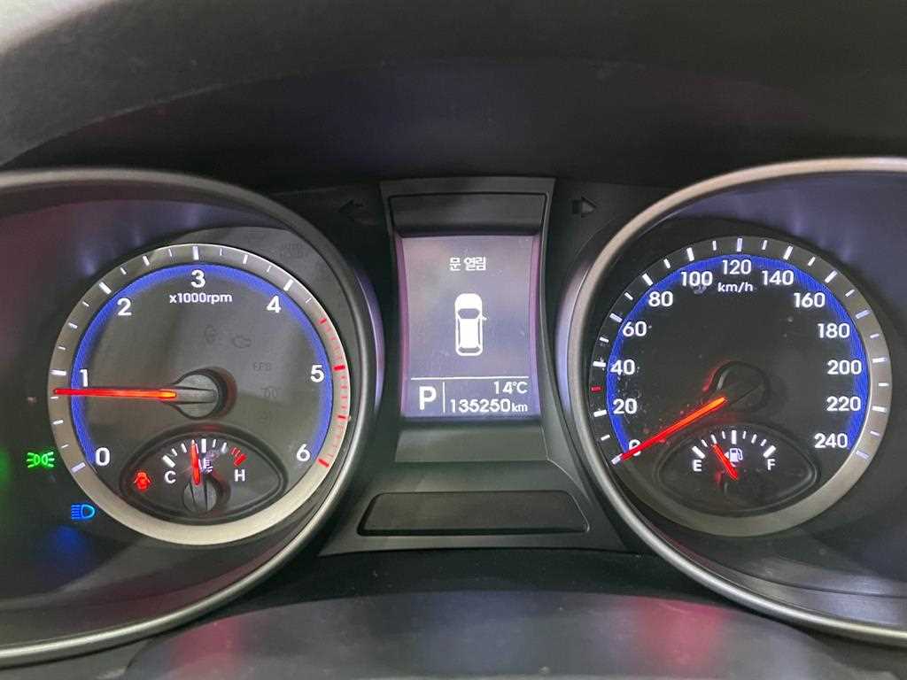 HYUNDAI Santa Fe - Vista 7