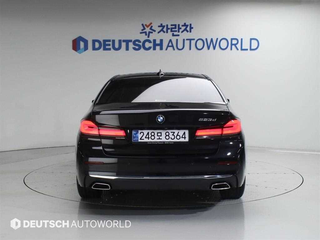 BMW 5 Series - Vista 4