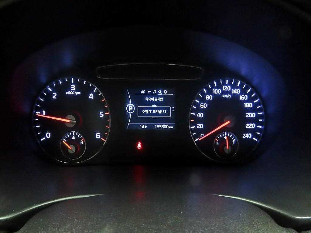 KIA Sorento - Vista 6