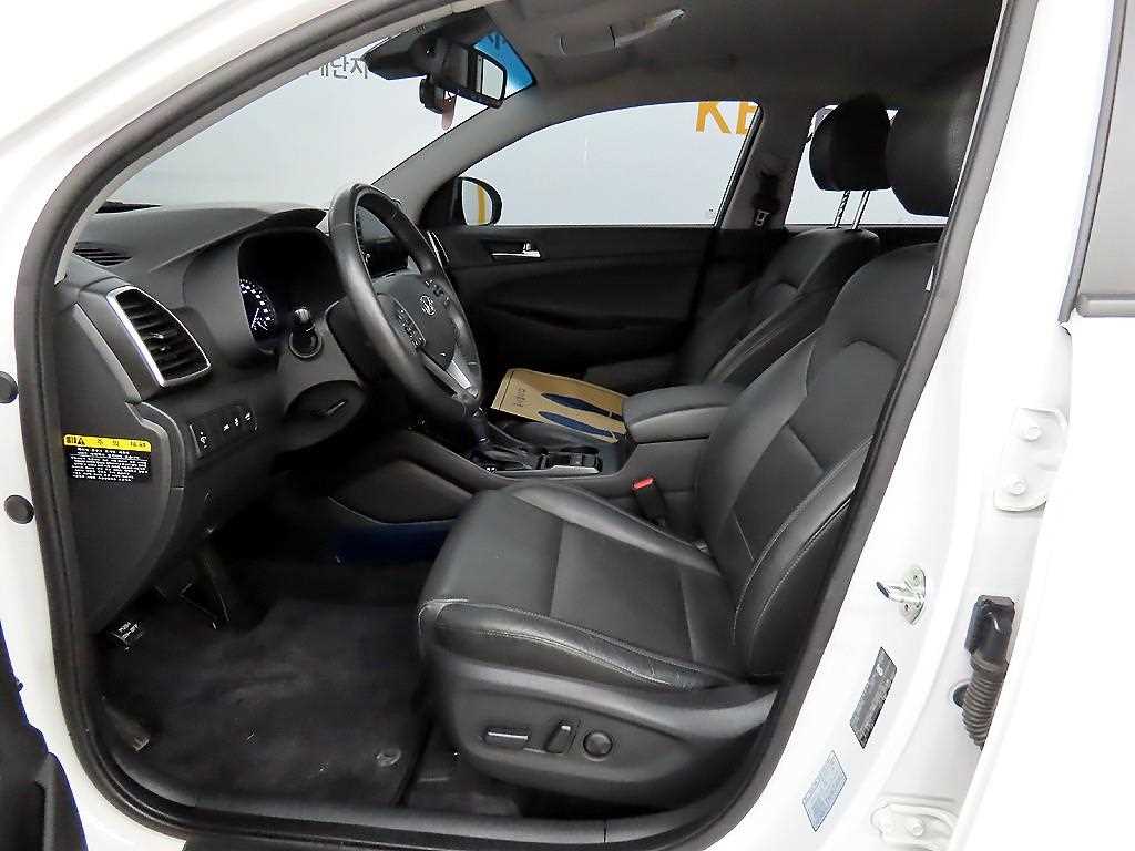 HYUNDAI Tucson - Vista 5