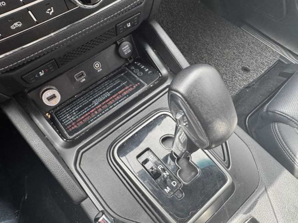 Ssangyong Rexton - Vista 10