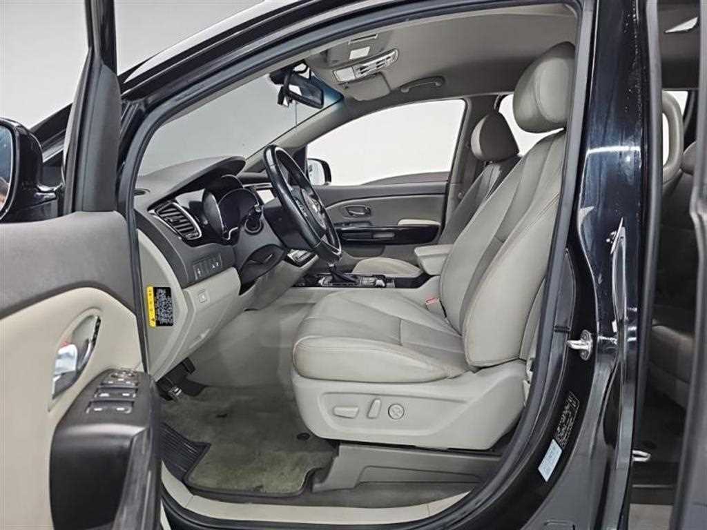 KIA Carnival 2017 Negro - Importación desde Corea - HF Imports Iquique - Foto 16