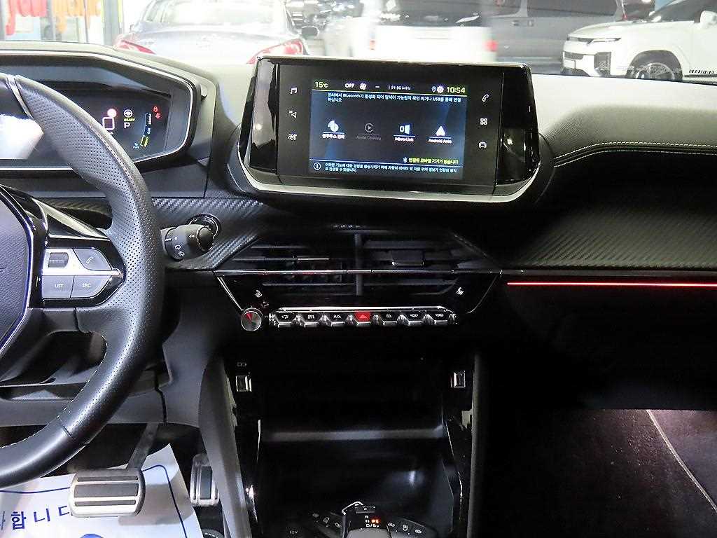 Peugeot 2008 - Vista 11