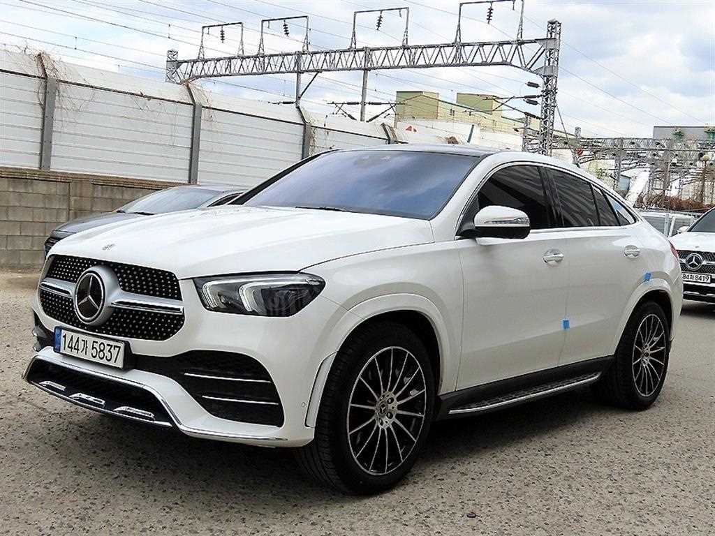Mercedes Benz GLE Class - Vista 2