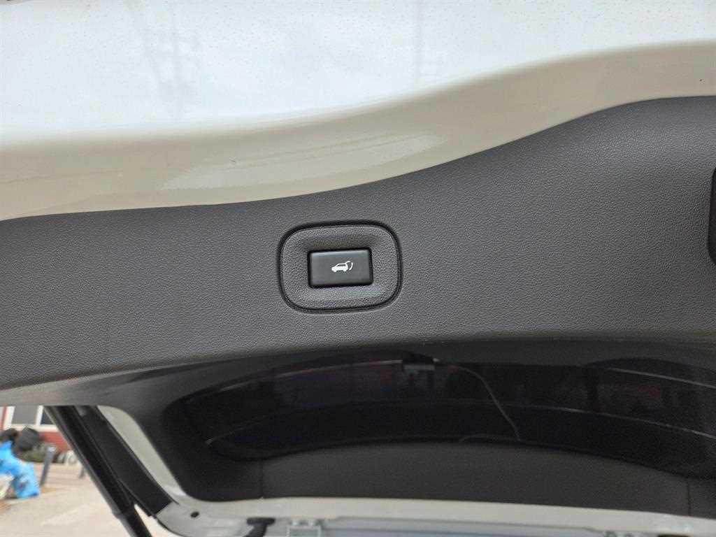 SAMSUNG QM6 - Vista 6