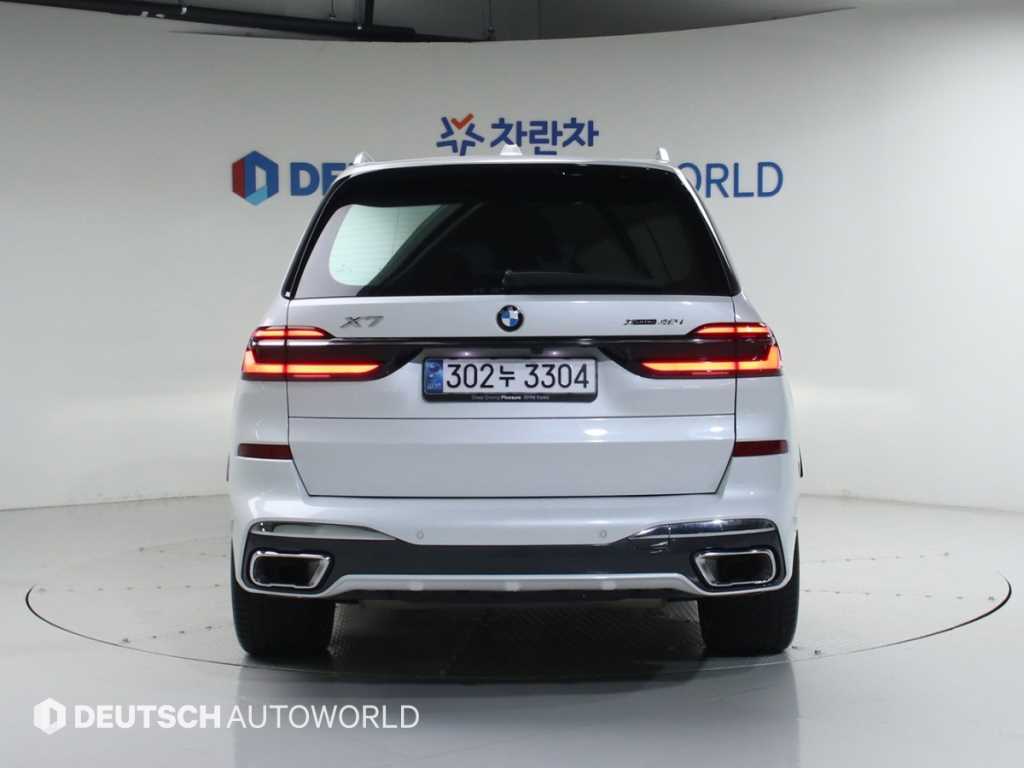 BMW X7 - Vista 4