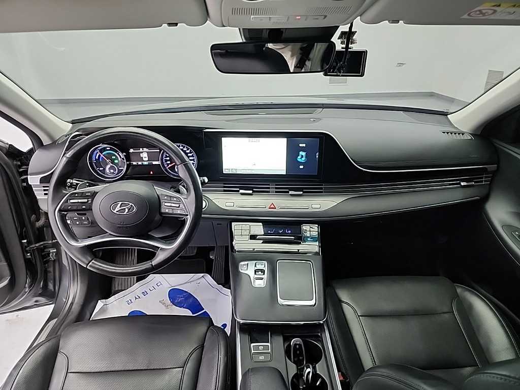 HYUNDAI Grandeur - Vista 7