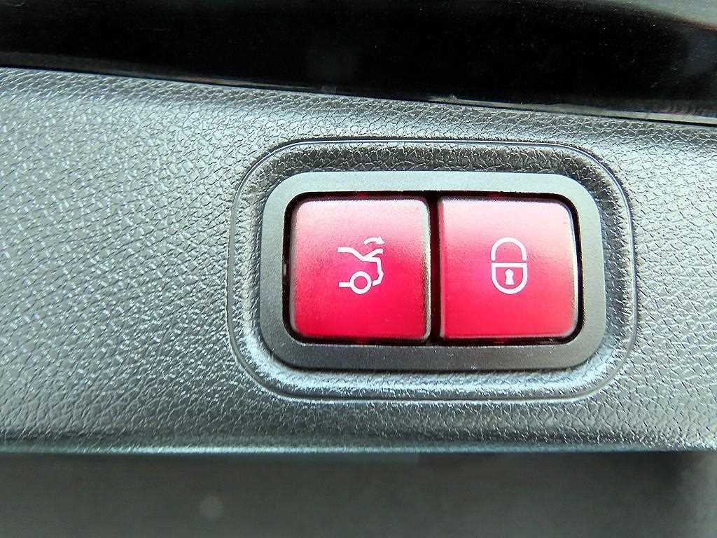 Mercedes Benz E class 2018 Negro - Importación desde Corea - HF Imports Iquique - Foto 16