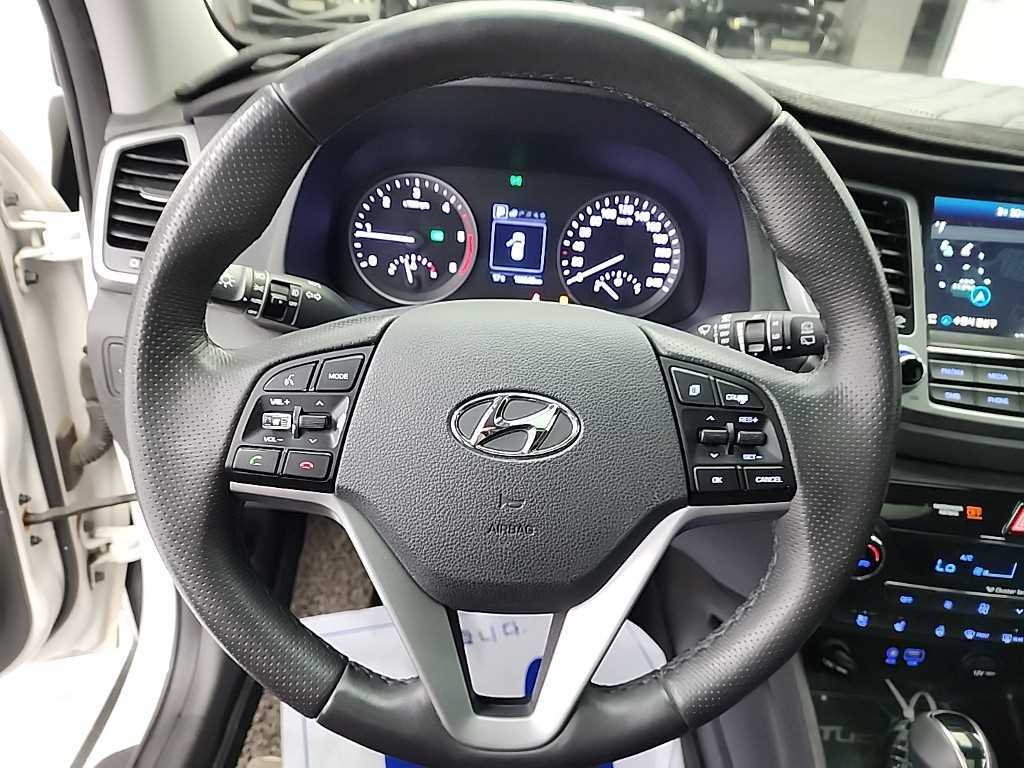 HYUNDAI Tucson - Vista 9