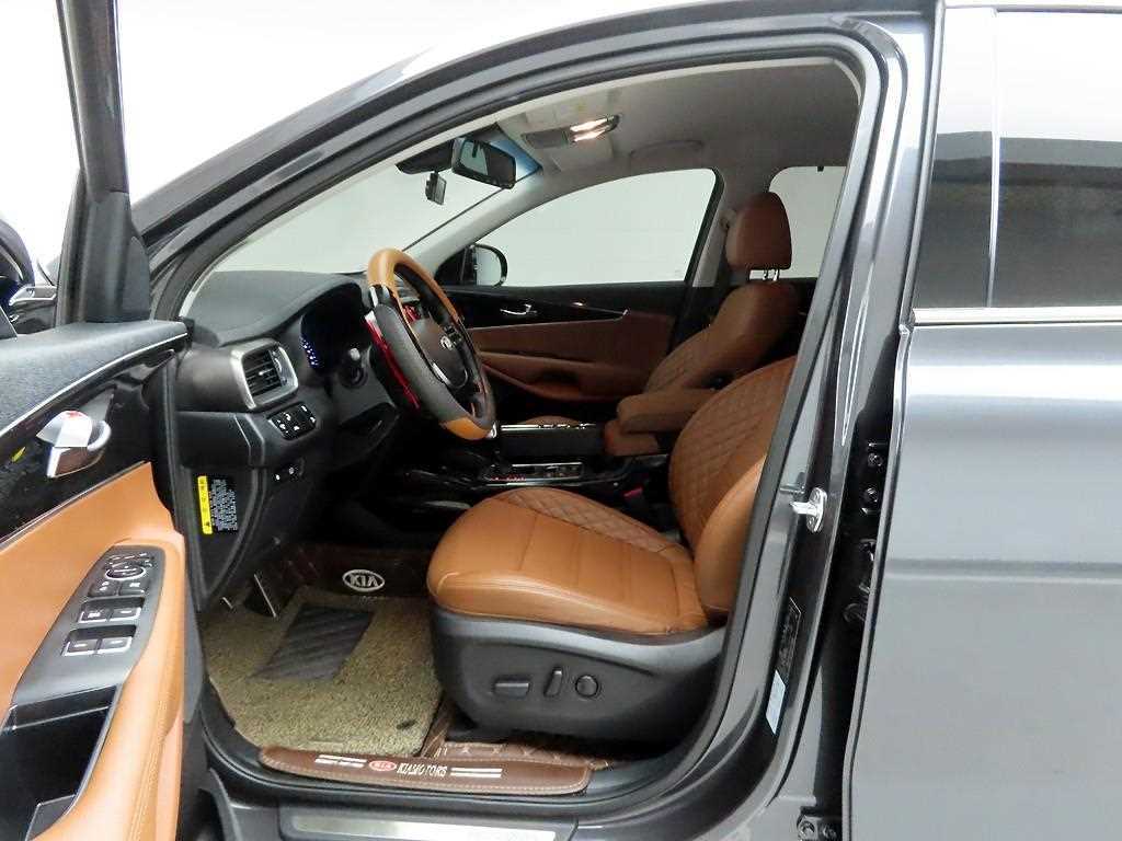 KIA Sorento - Vista 12