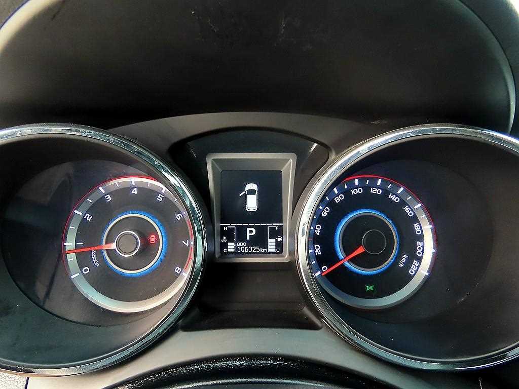 Ssangyong Tivoli - Vista 9