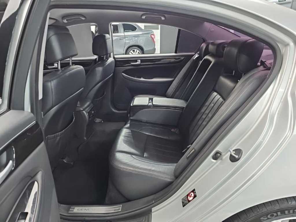 HYUNDAI Genesis 2014 Plateado - Importación desde Corea - HF Imports Iquique - Foto 15