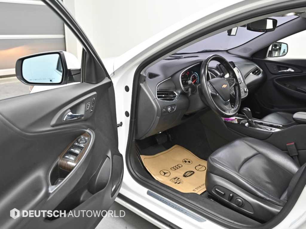 Chevrolet Malibu - Vista 11