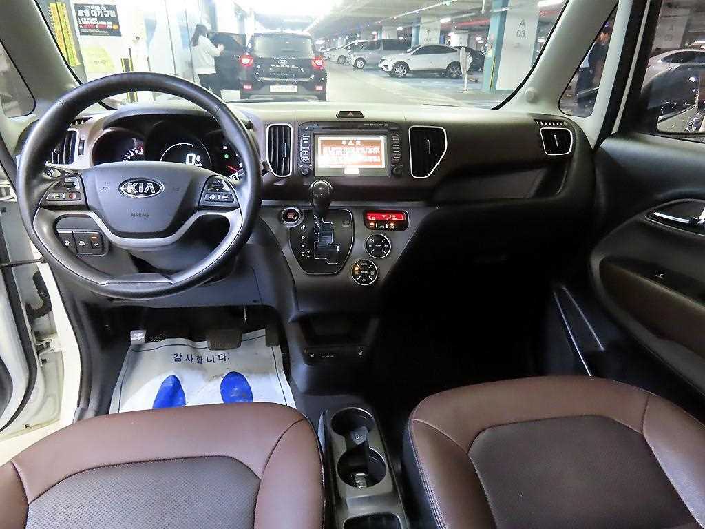 KIA Ray - Vista 10