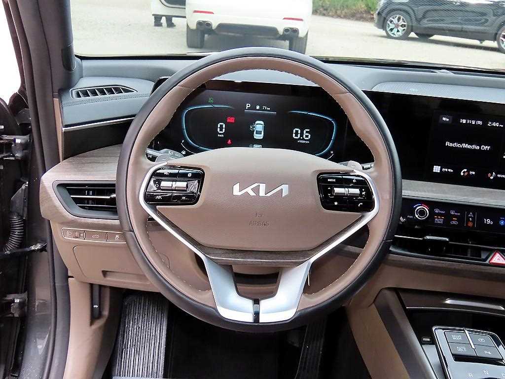 KIA K8 - Vista 8