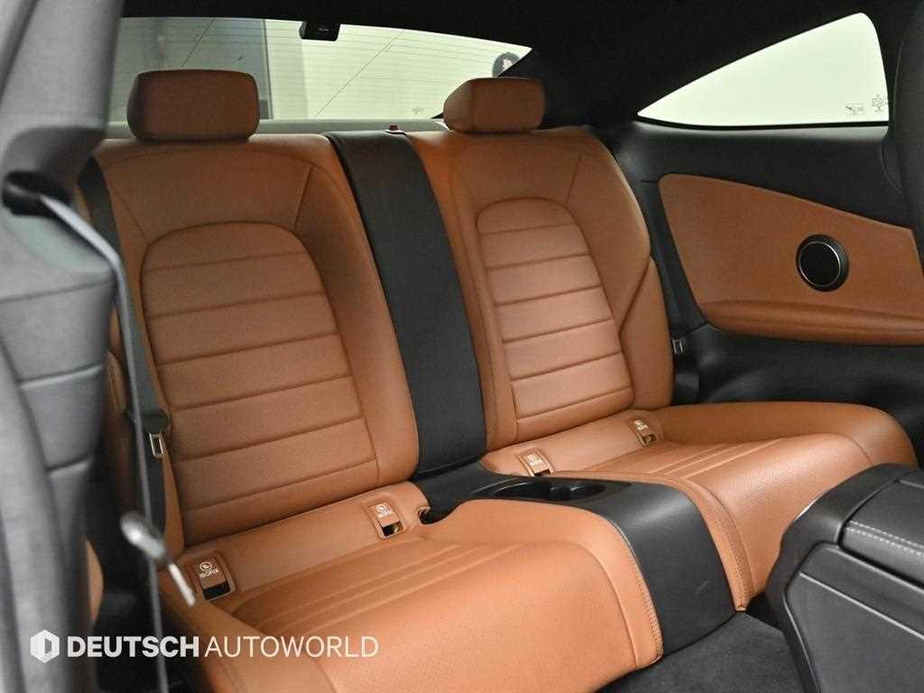 Mercedes Benz C Class - Vista 12