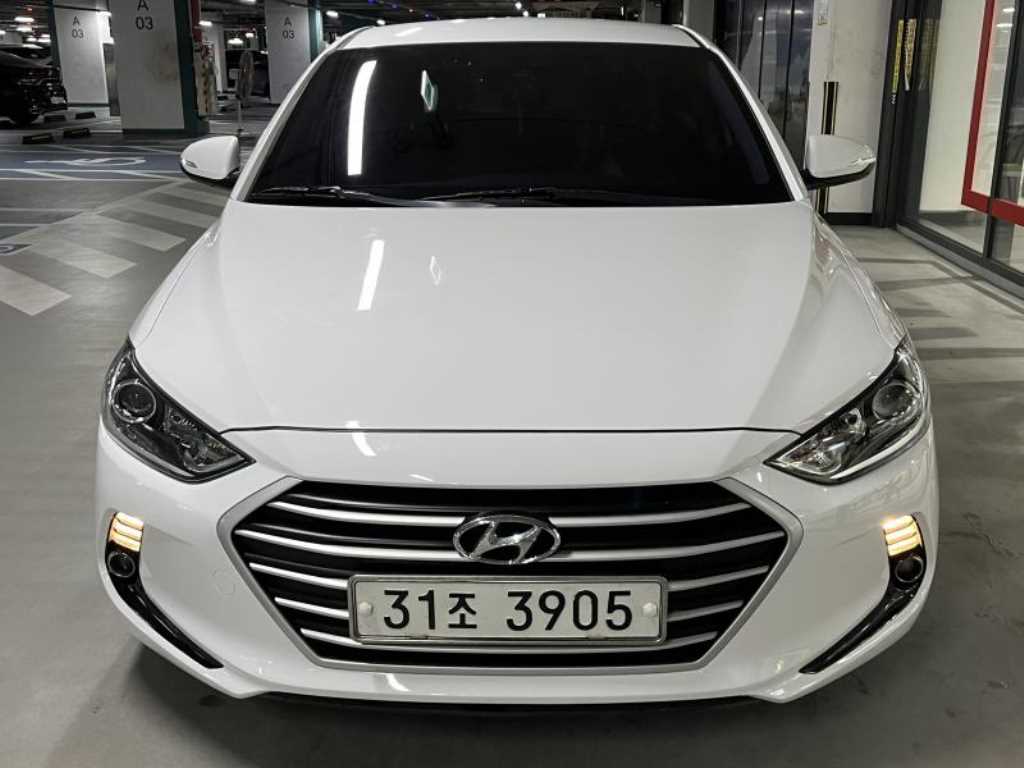 HYUNDAI Avante 2018 - Importación desde Corea - HF Imports Iquique - Foto 1