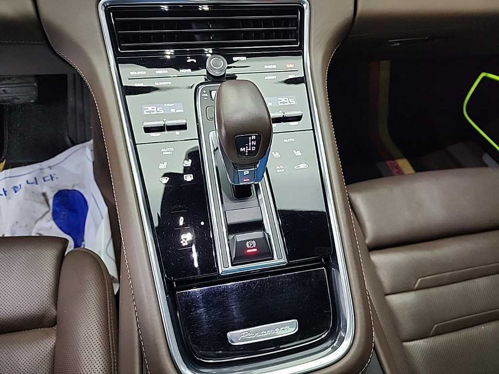 Porsche Panamera - Vista 8