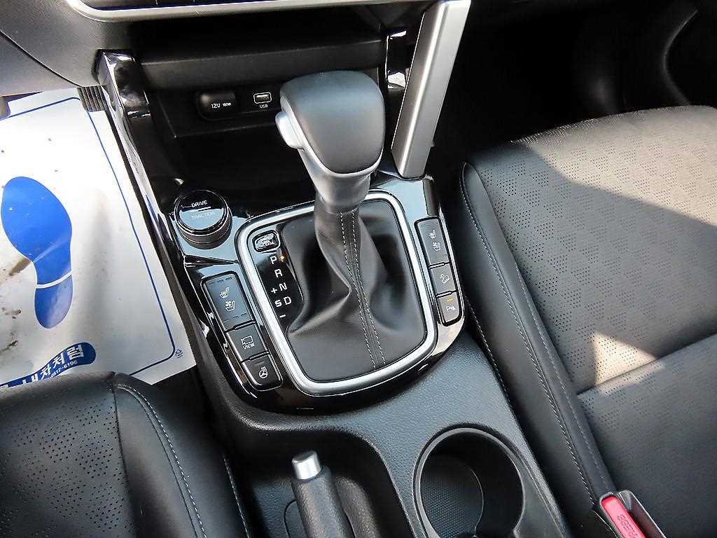 KIA Seltos - Vista 10