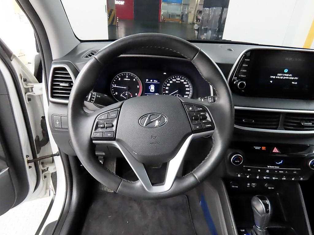 HYUNDAI Tucson - Vista 9