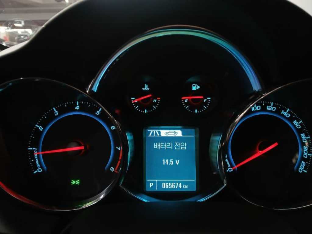 Chevrolet Cruise - Vista 9