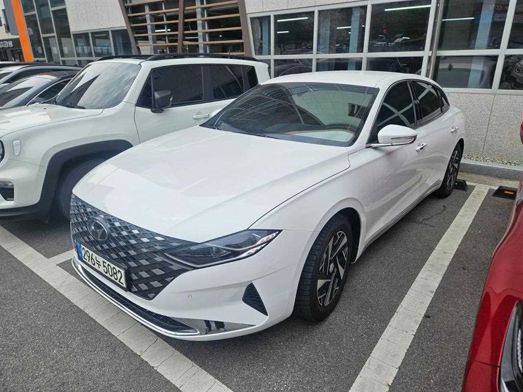 HYUNDAI Grandeur - Vista 2