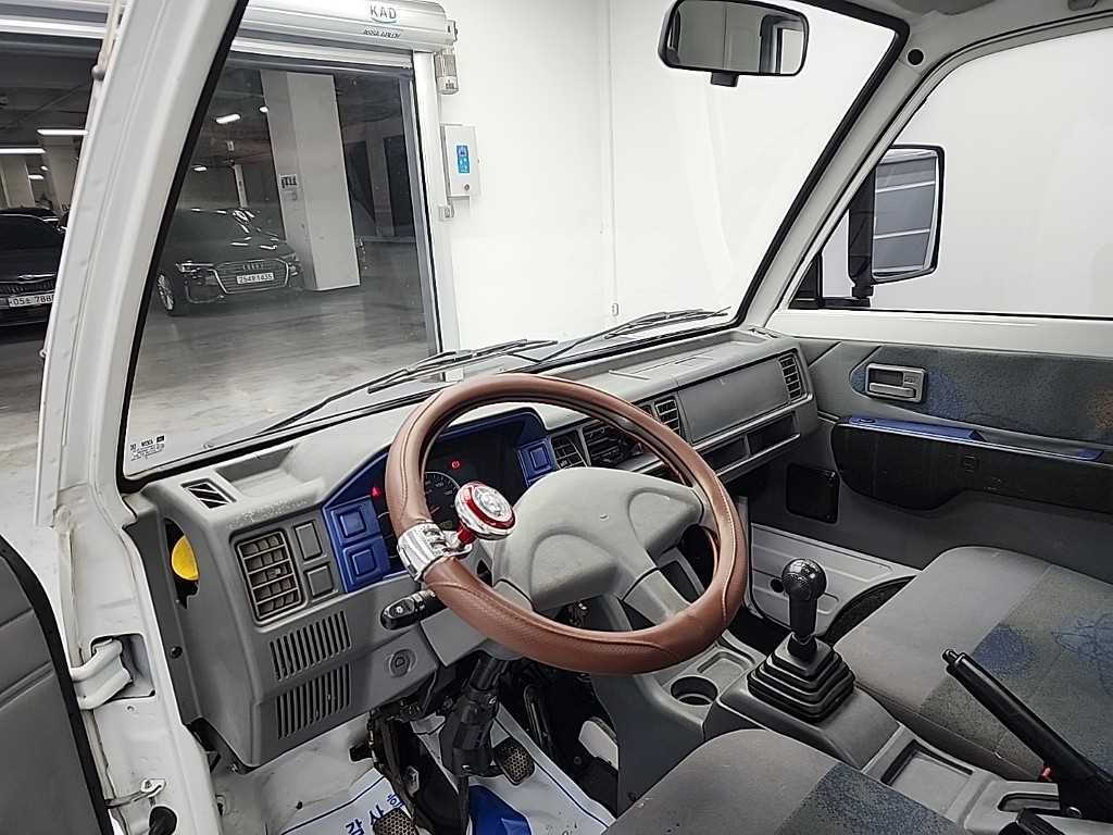 Small Truck Cargo (small) - Vista 6