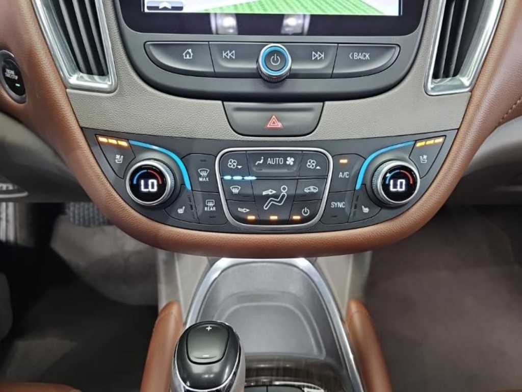 Chevrolet Malibu - Vista 11