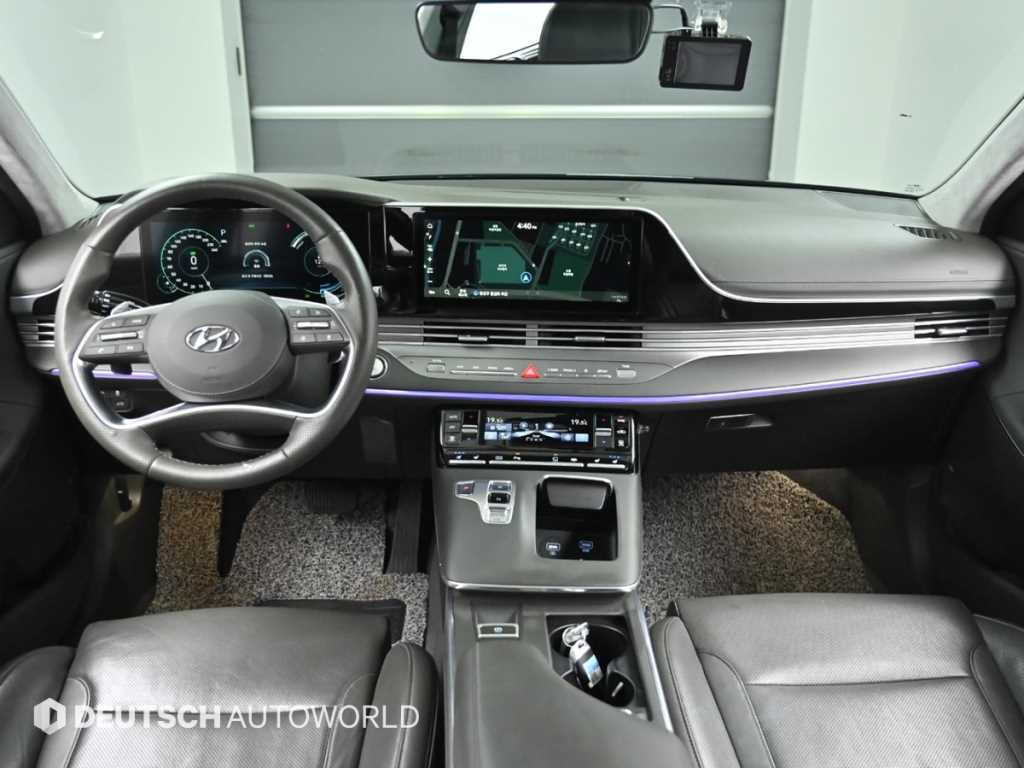 HYUNDAI Grandeur - Vista 12