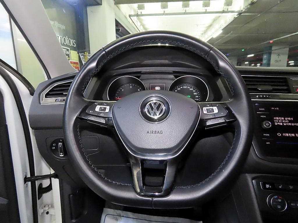 Volkswagen Tiguan - Vista 8