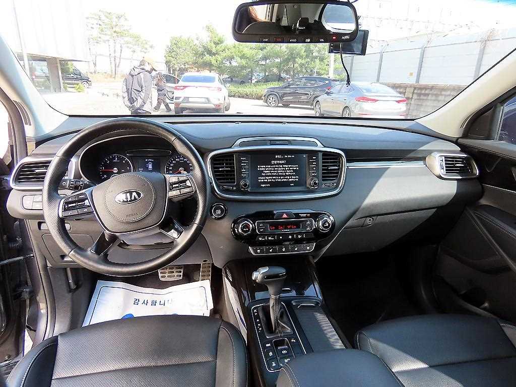 KIA Sorento - Vista 7