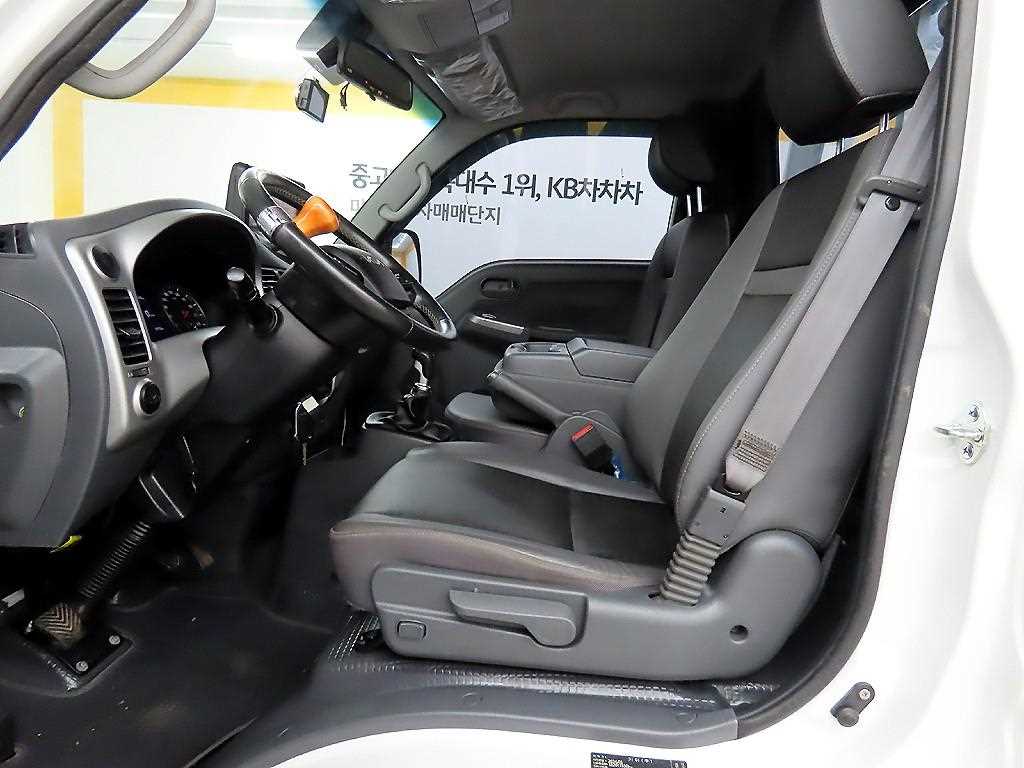 KIA Bongo 3 Truck - Vista 5