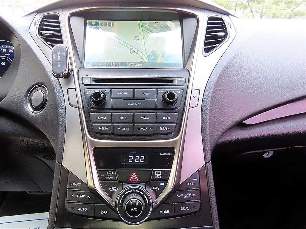 HYUNDAI Grandeur 2015 Negro - Importación desde Corea - HF Imports Iquique - Foto 13